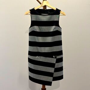 BANANA REPUBLIC Sleeveless Dress